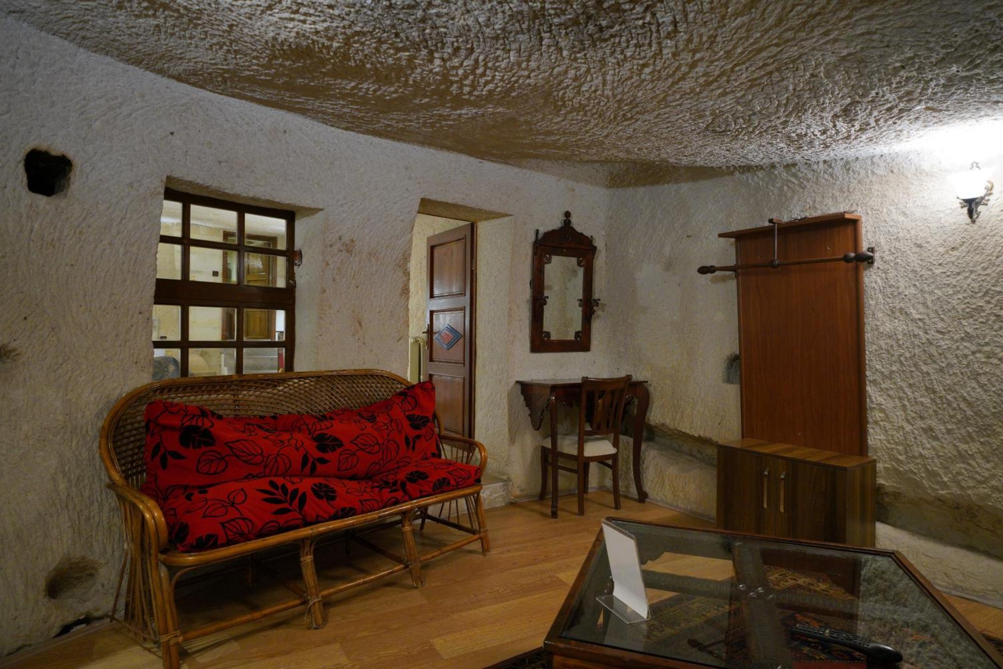 Hotel Asteria Cave 3*