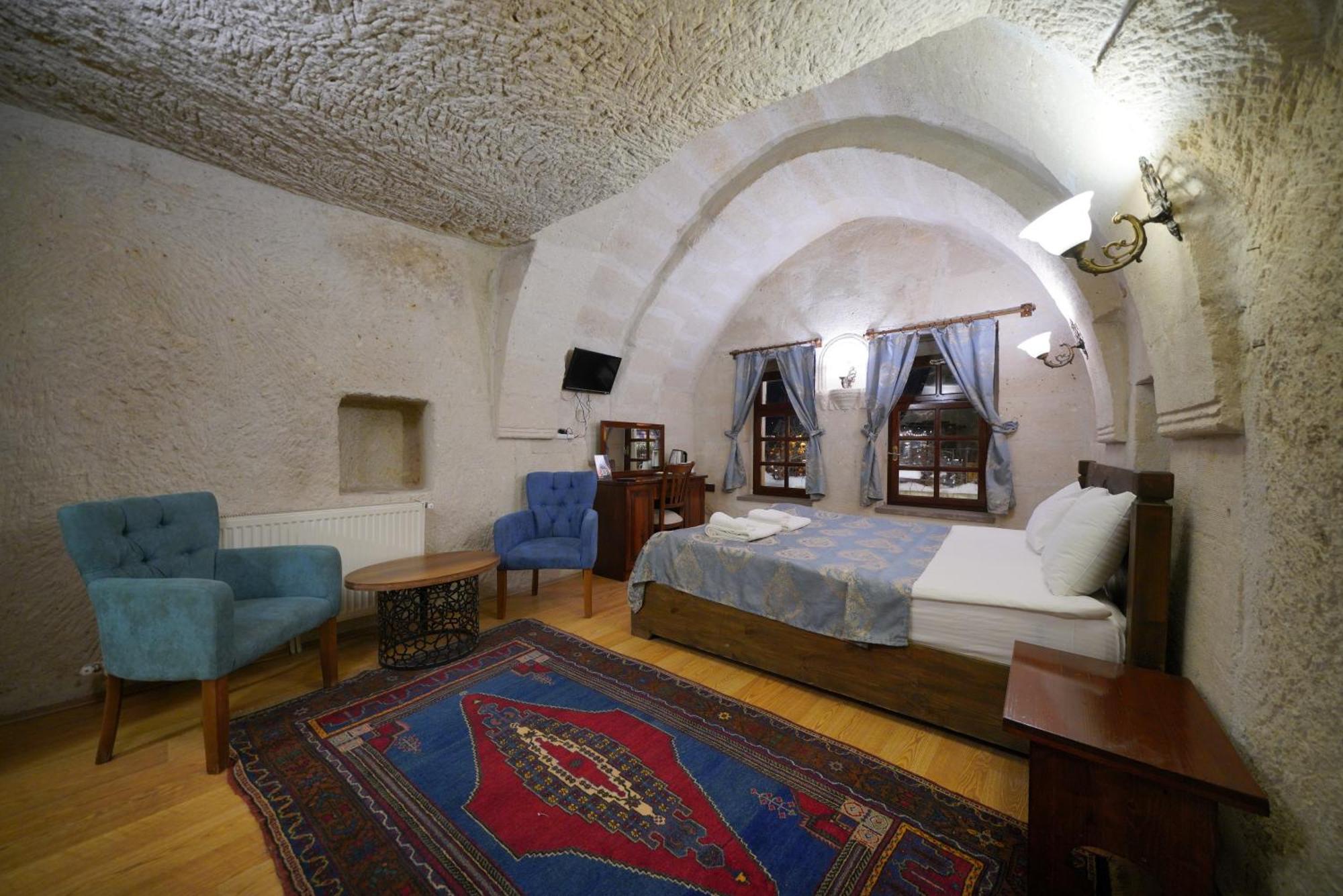 Asteria Cave