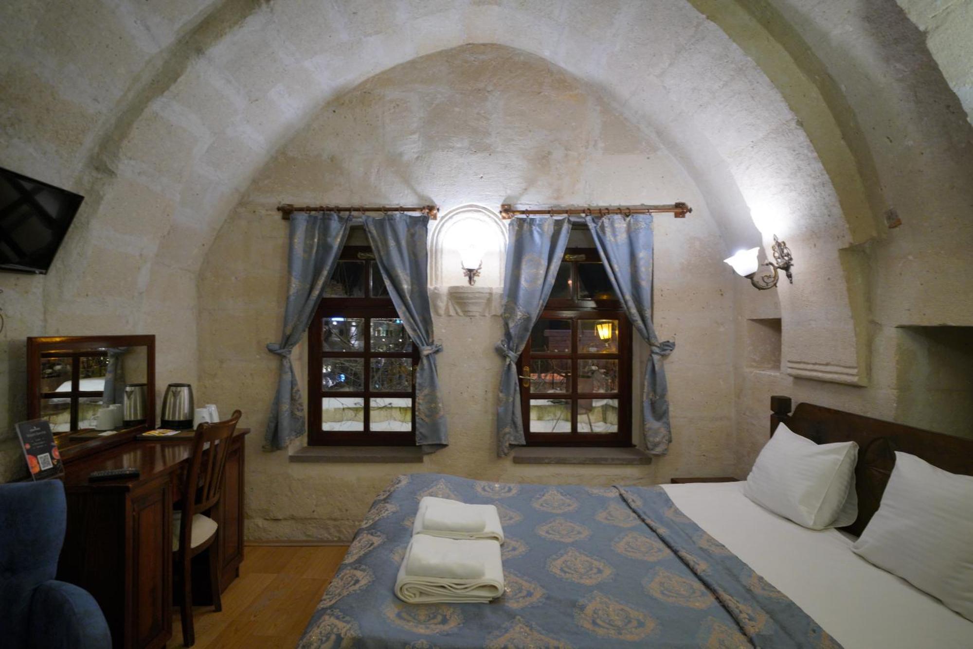 Hotel Asteria Cave 3*