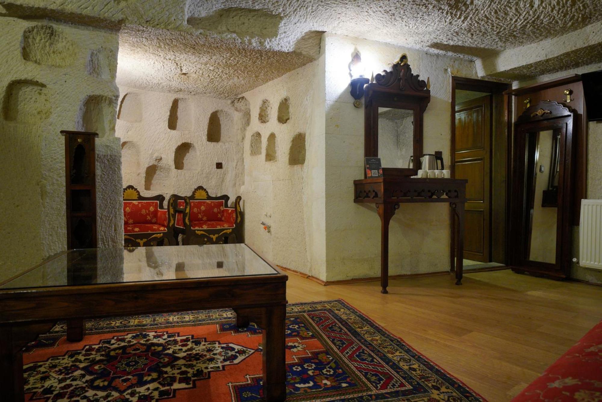 Hotel Asteria Cave 3*